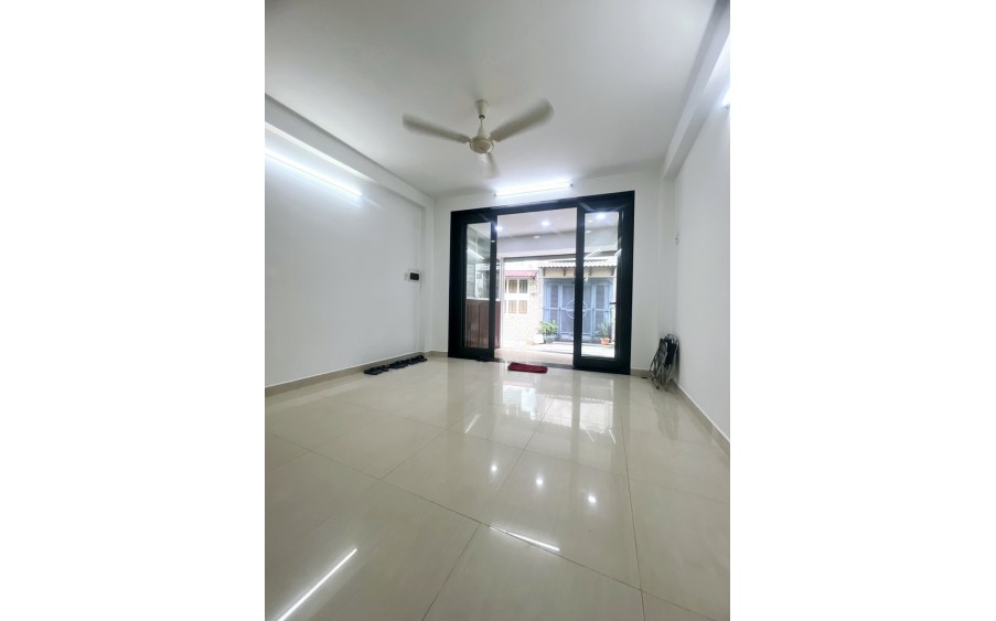 Bán Nhà Hẻm Trần Văn Quang – Âu Cơ Tân Bình – Ô Tô Thang Máy – 52m2 , 4 Tầng Chỉ Nhỉnh 7 Tỷ.